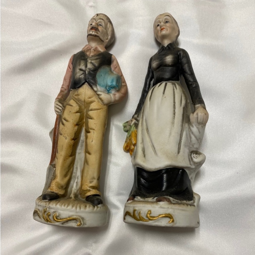 Figurines
